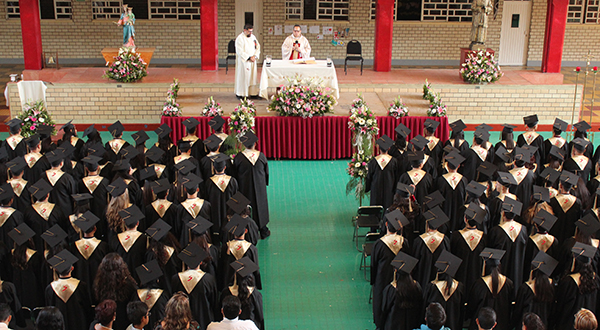 El Bachillerato Universitario del ICG realizó sus graduaciones