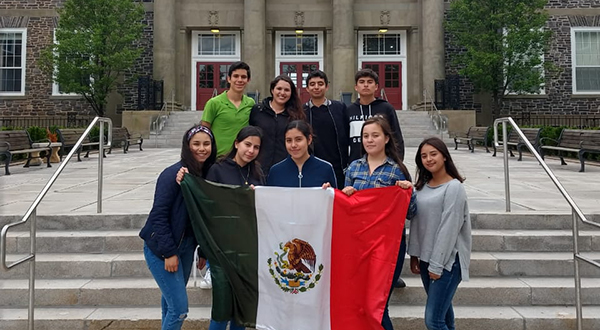 Alumnos del ICG participan en programa de movilidad estudiantil