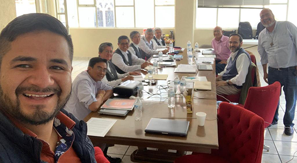 Reunión de inspectoras e inspectores con los equipos nacionales