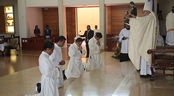 Ordenación diaconal de cuatro salesianos