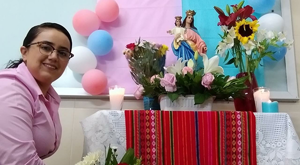 La Virgen peregrina visitó hogares de familias y aulas de docentes en el ICG