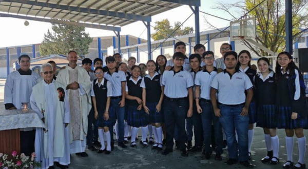 Eucaristía de inicio escolar en Piedras Negras