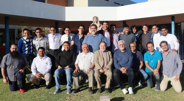 Jóvenes participan de la Pascua Vocacional 