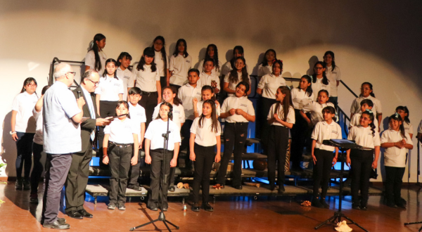 Se presenta el coro infantil y juvenil salesiano de Cd. Juárez  