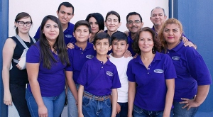 Adonai pide de beber y canta el Aguinaldo 2018